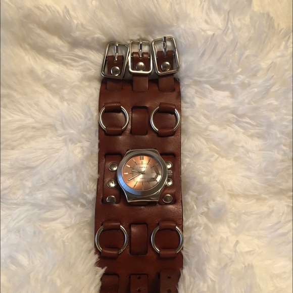 Nemisis genuine leather banded watch - Picture 2 of 5